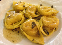 Cappellacci di zucca burro e salvia